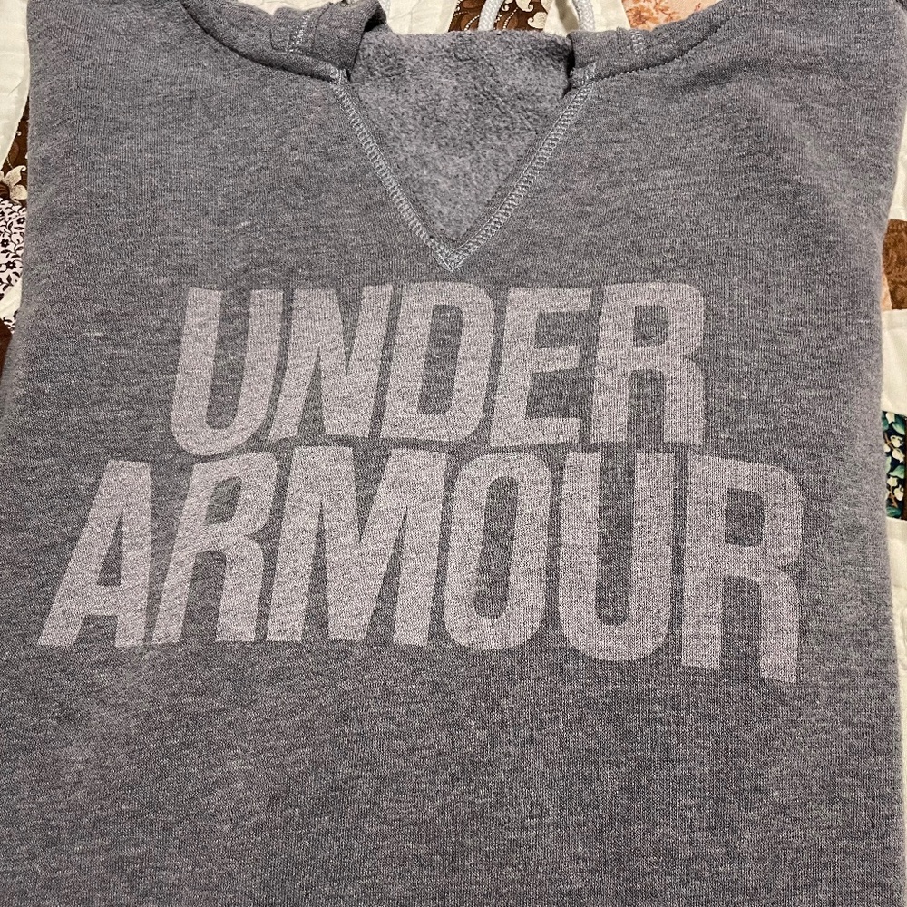 Under Armour Hooded Sweatshirt